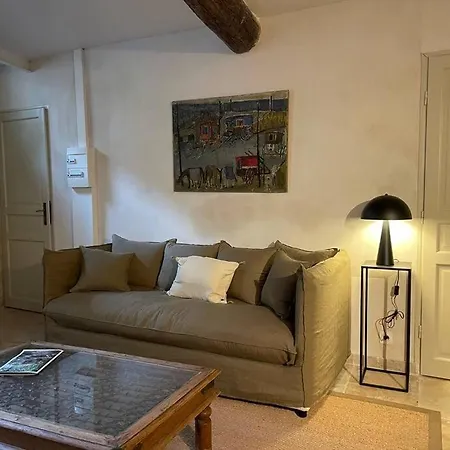 Charmant Pied A Terre Arlesien, Rez De Chaussee Apartment *