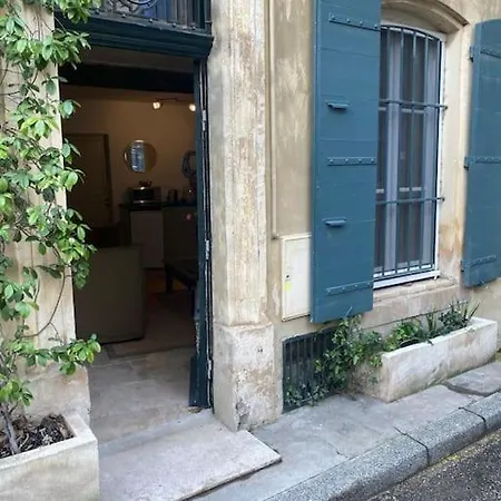 Charmant Pied A Terre Arlesien, Rez De Chaussee Apartment