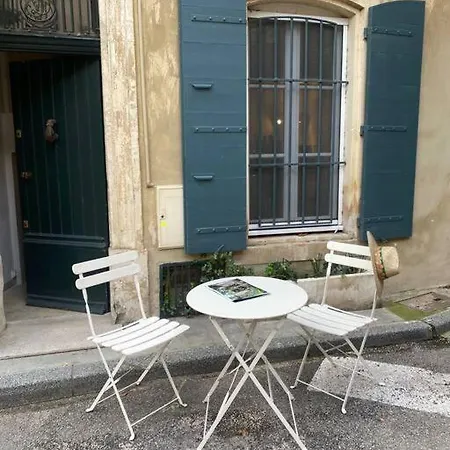 Charmant Pied A Terre Arlesien, Rez De Chaussee *